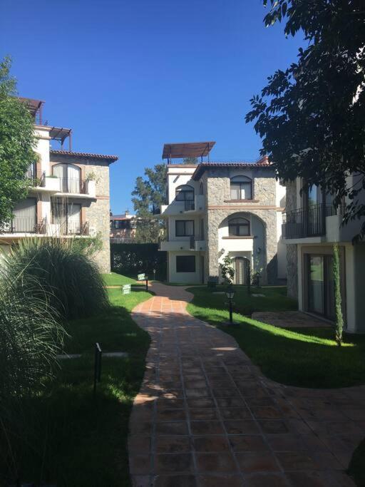 Elegante Habitacion Ideal Para Tu Estancia. San Miguel de Allende Ngoại thất bức ảnh